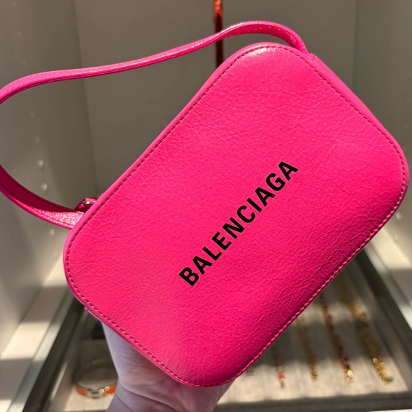 Balenciaga XS Camera Bag - Hot Pink - Picture 6 of 9